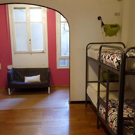 Diagonal House Hostel Barcelona Ngoại thất bức ảnh