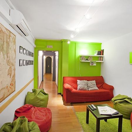 Diagonal House Hostel Barcelona Ngoại thất bức ảnh