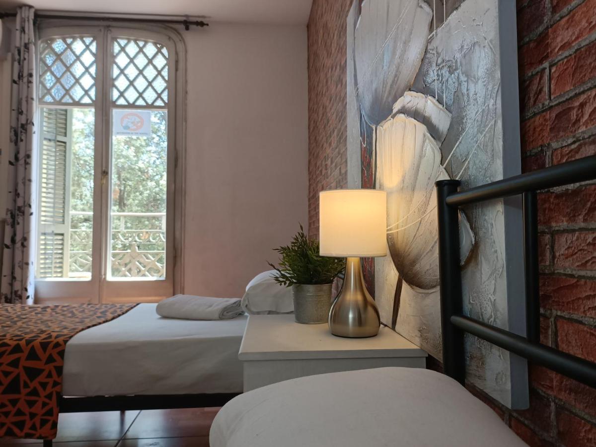 Diagonal House Hostel Barcelona Ngoại thất bức ảnh