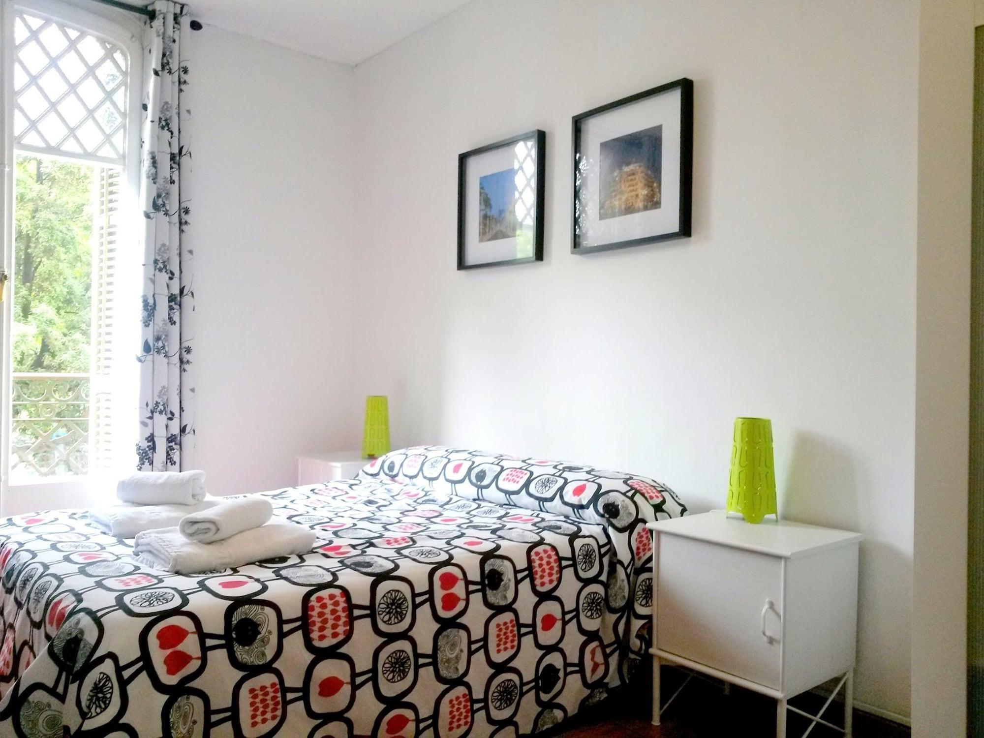 Diagonal House Hostel Barcelona Ngoại thất bức ảnh