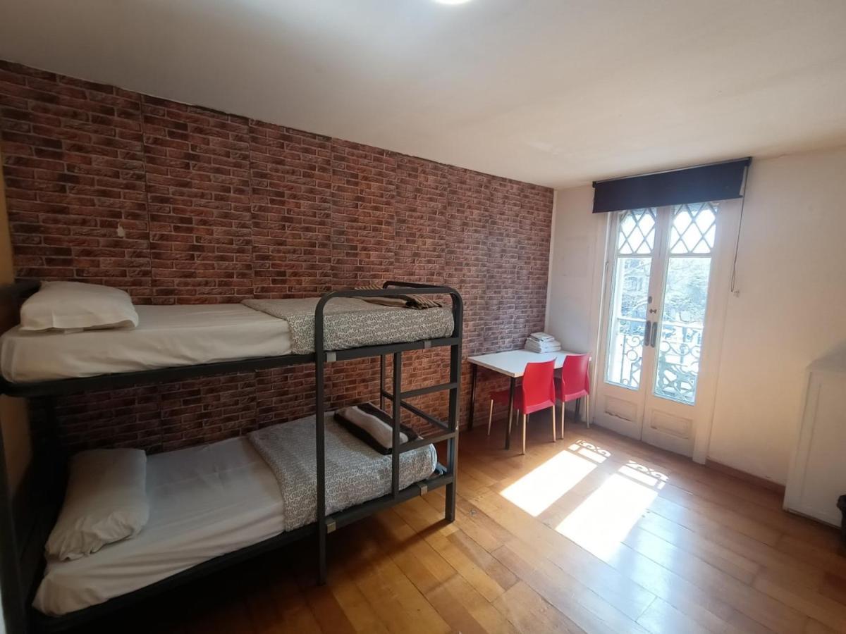 Diagonal House Hostel Barcelona Ngoại thất bức ảnh