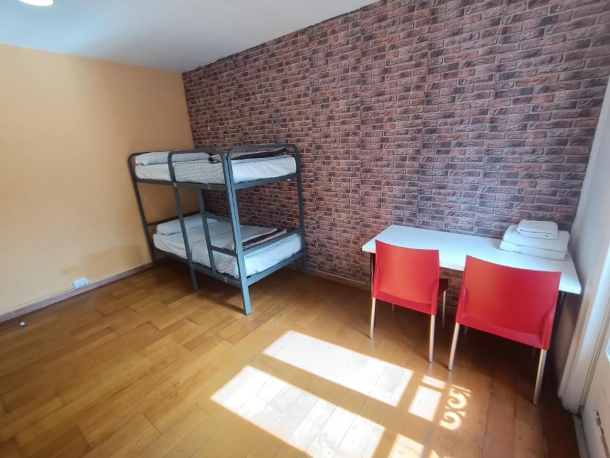 Diagonal House Hostel Barcelona Ngoại thất bức ảnh