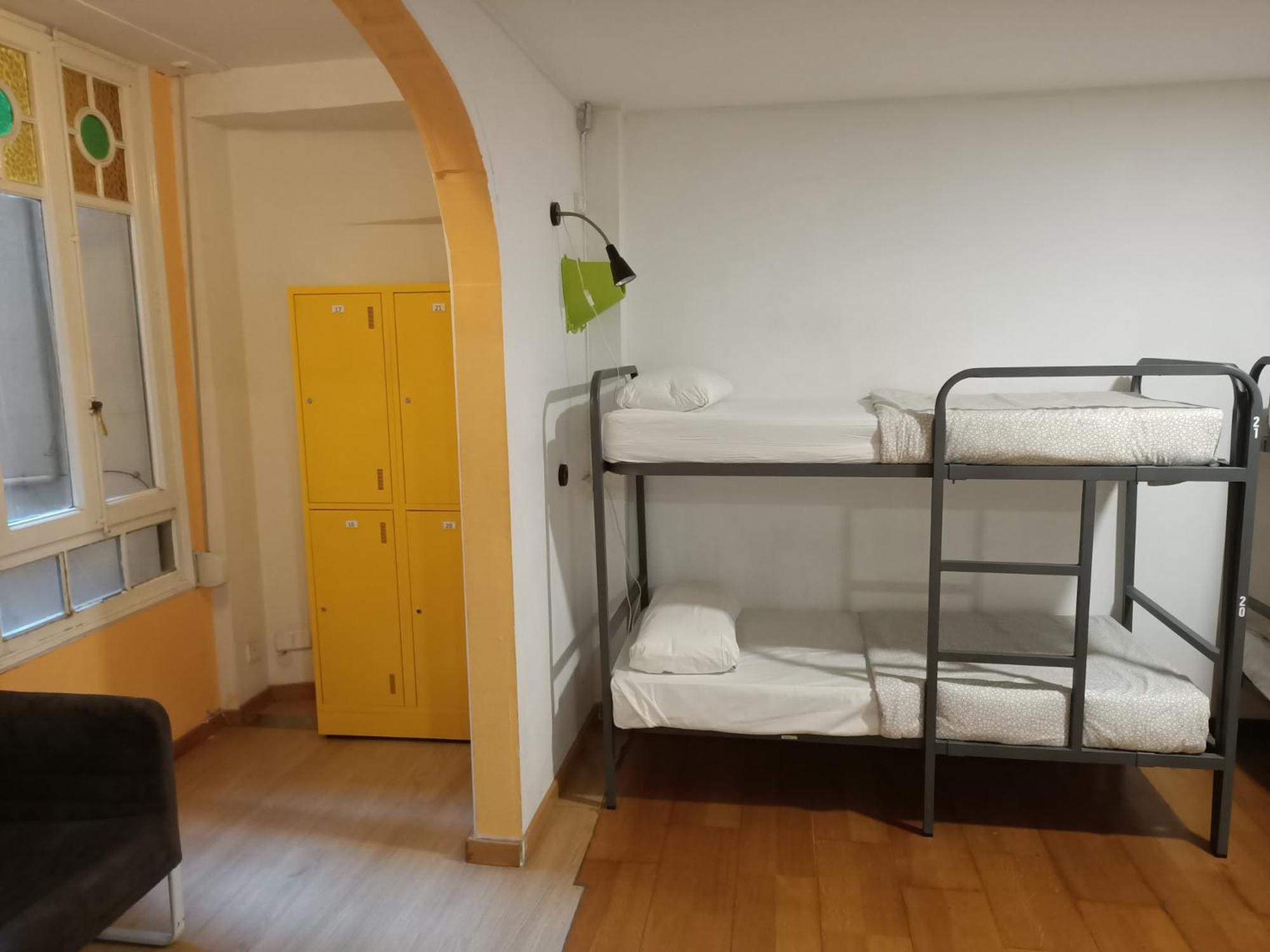 Diagonal House Hostel Barcelona Phòng bức ảnh
