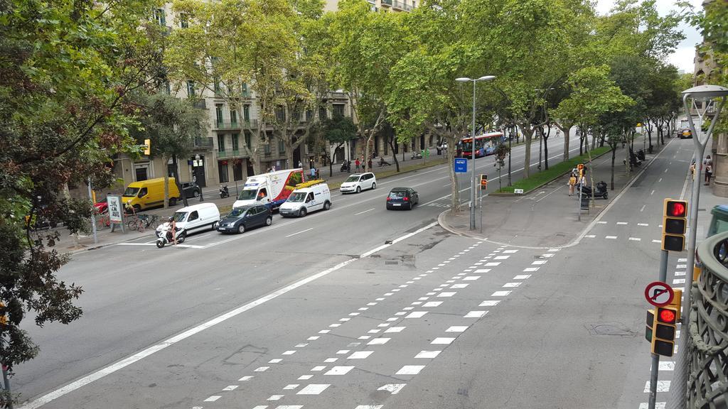 Diagonal House Hostel Barcelona Ngoại thất bức ảnh